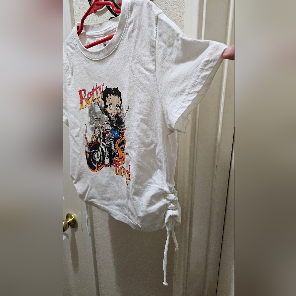 Betty Boop Motorcycle Youth Size Medium White T-Shirt Cinched Waist Preloved EUC - Picture 4 of 9